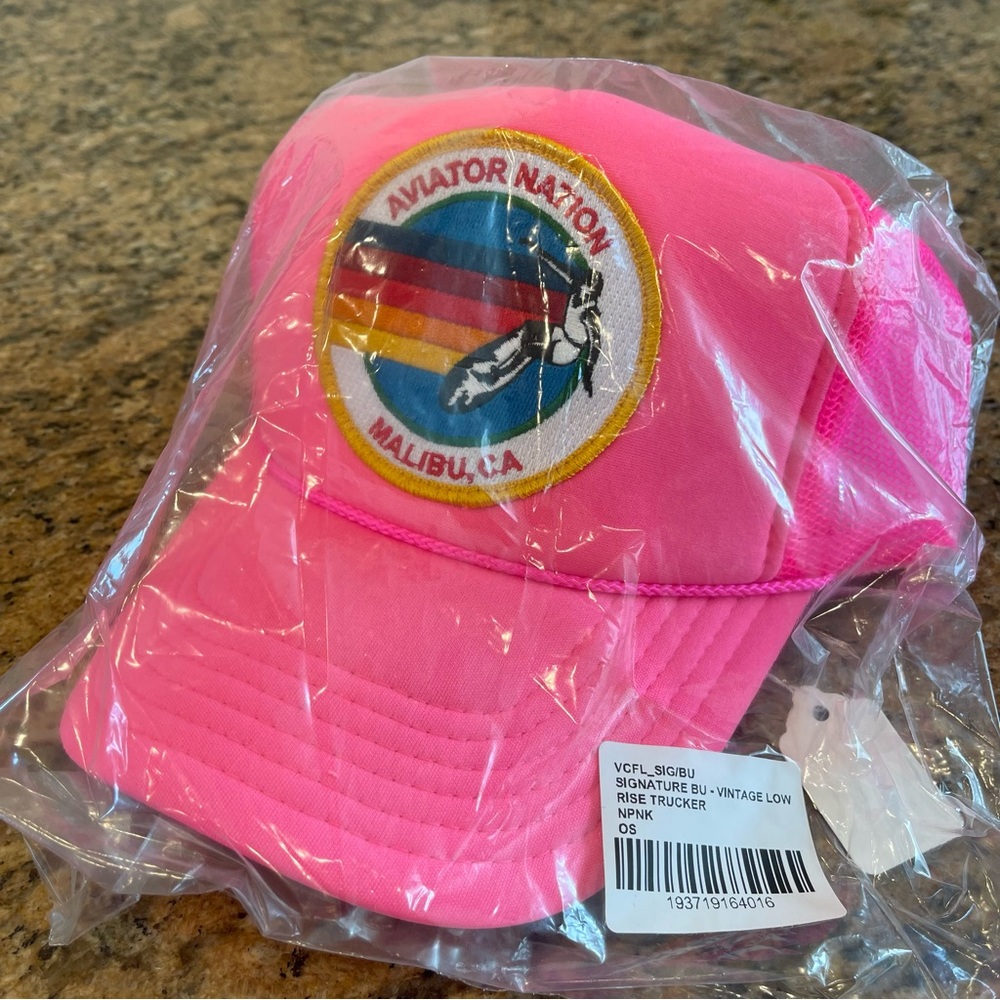 NWT Aviator Nation Pink Trucker Hat Malibu Logo embroidered patch neon pink - Picture 11 of 11